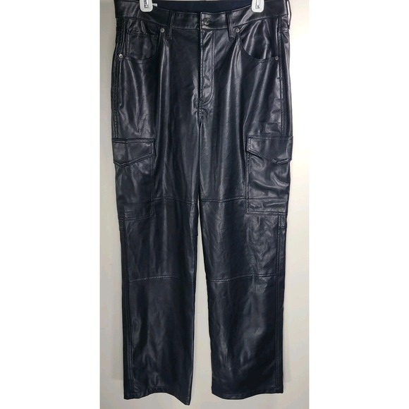 GAP Faux Leather Cargo Pants Size 12R (31) Black PU Vintage / EUC - Picture 1 of 7